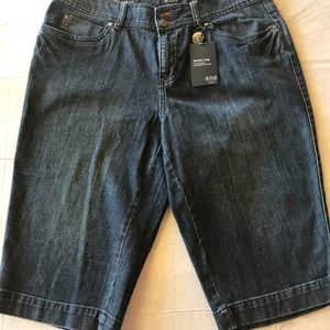 a.n.a. NWT medium blue denim capris